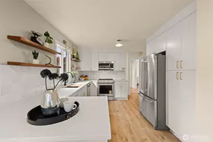 935 NW 61st St, Seattle, WA 98107 - Photo 10