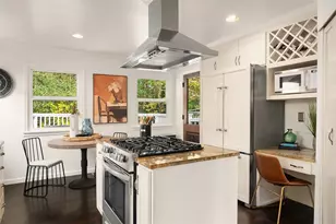 11020 SE 64th St, Bellevue, WA 98006 - Photo 12