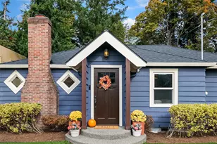11020 SE 64th St, Bellevue, WA 98006 - Photo 2