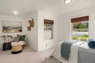 11020 SE 64th St, Bellevue, WA 98006 - Photo 22