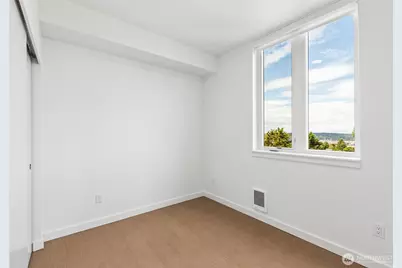 5819 Phinney Avenue N #401, Seattle, WA 98103 - Photo 16