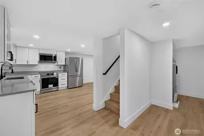 5520 Brooklyn Avenue NE, Seattle, WA 98105 - Photo 22