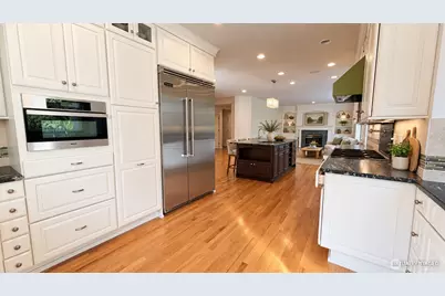5428 159th Place SE, Bellevue, WA 98006 - Photo 6