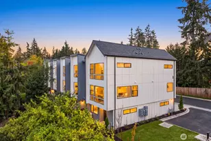 932 Duchess Rd, Bothell, WA 98012 - Photo 38