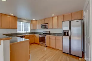 912 NW 85th St, Seattle, WA 98117 - Photo 4