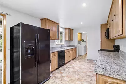 9207 Yakima Avenue S, Tacoma, WA 98444 - Photo 10