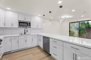 8543 Avondale Rd NE, Redmond, WA 98052 - Photo 12