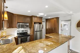 3604 SW Thistle St, Seattle, WA 98126 - Photo 10
