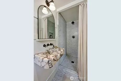 5507 12th Avenue NE, Seattle, WA 98105 - Photo 18