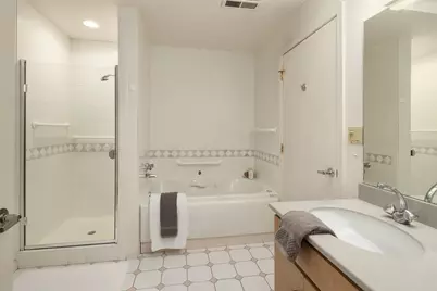 5209 55th Avenue NE, Seattle, WA 98105 - Photo 18