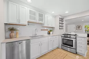 368 NW 48th St, Seattle, WA 98107 - Photo 8
