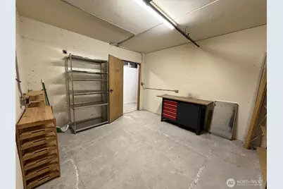 1111 Harbor Avenue SW #500, Seattle, WA 98116 - Photo 38