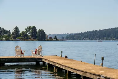 11055 SE Lake Road, Bellevue, WA 98004 - Photo 2