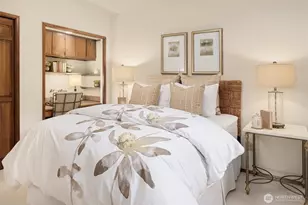 11055 SE Lake Rd, Bellevue, WA 98004 - Photo 14