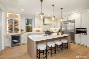 11814 NE 103rd Pl, Seattle, WA 98033 - Photo 2