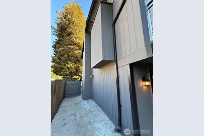 15509 Meridian Avenue N, Shoreline, WA 98133 - Photo 34
