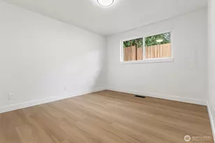 7420 181st Pl SW, Edmonds, WA 98026 - Photo 24