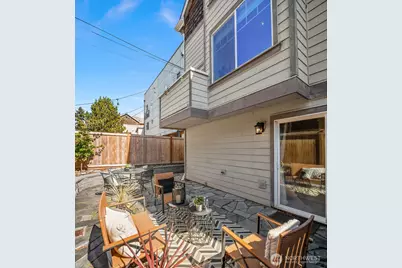 8521 Interlake Avenue N #B, Seattle, WA 98103 - Photo 2
