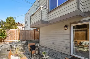 8521 Interlake Ave N, Seattle, WA 98103 - Photo 2