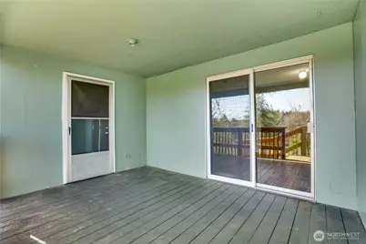3023 Bridgeport Way W #B, University Place, WA 98466 - Photo 28