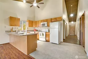 3023 Bridgeport Way W, University Place, WA 98466 - Photo 4