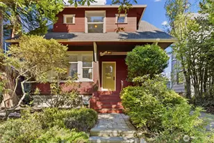 5246 12th Ave NE, Seattle, WA 98105 - Photo 2