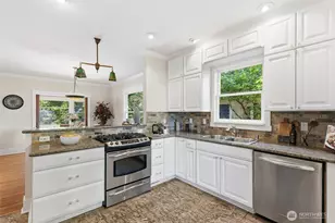 5246 12th Ave NE, Seattle, WA 98105 - Photo 14