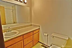 9925 61st Ave E, Puyallup, WA 98373 - Photo 14