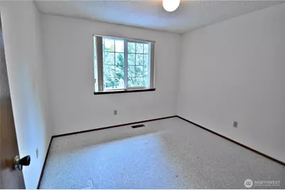 9925 61st Avenue E, Puyallup, WA 98373 - Photo 12