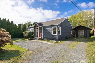 3229 Bennett Dr, Bellingham, WA 98225 - Photo 2