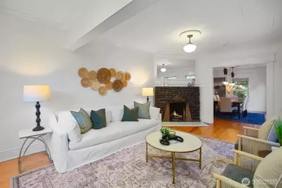 2106 Fairmount Avenue SW, Seattle, WA 98126 - Photo 2