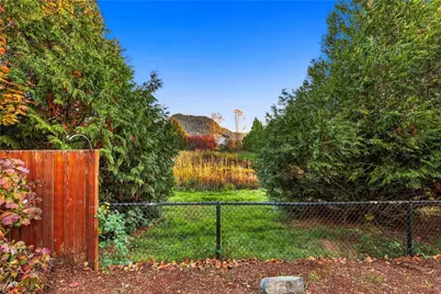 242 Riggs Drive E, Enumclaw, WA 98022 - Photo 24