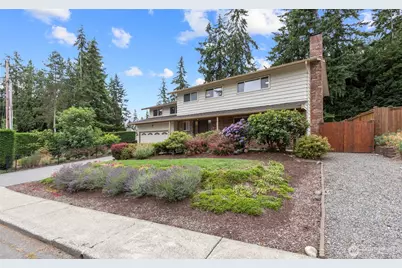 1007 174th Avenue NE, Bellevue, WA 98008 - Photo 1