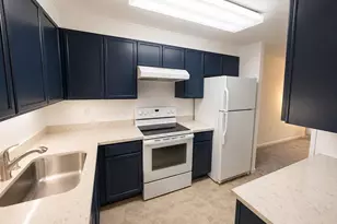 525 Belmont Ave E, Seattle, WA 98102 - Photo 8