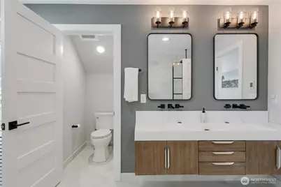 4020 Beach Drive SW, Seattle, WA 98116 - Photo 18