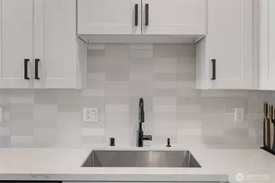 4020 Beach Drive SW, Seattle, WA 98116 - Photo 6