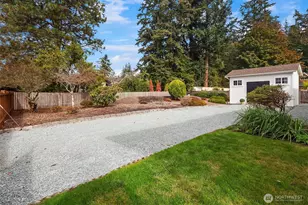 381 Macbrae Dr, Camano Island, WA 98282 - Photo 4