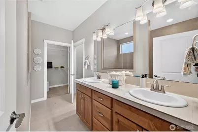 14001 Parkview Drive E, Bonney Lake, WA 98391 - Photo 18