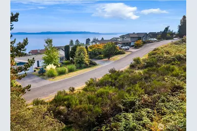 25724 Gold Beach Drive SW, Vashon, WA 98070 - Photo 12