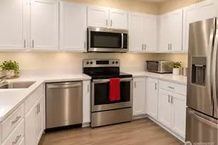 3107 156th St SW, Lynnwood, WA 98087 - Photo 2