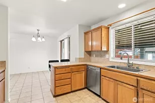 3723 185th St Ct E, Tacoma, WA 98446 - Photo 10
