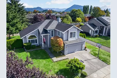 401 Randall Place, Enumclaw, WA 98022 - Photo 2