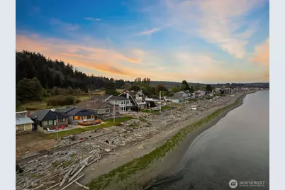 1878 Shore Avenue, Freeland, WA 98249 - Photo 32