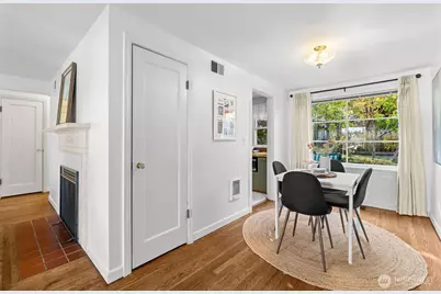 6251 37th Avenue NE, Seattle, WA 98115 - Photo 8