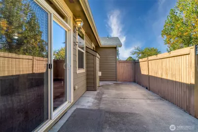 403 SE 3rd Street, College Place, WA 99324 - Photo 24