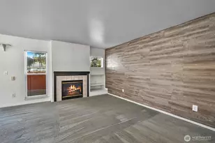 10030 Holly Dr, Everett, WA 98204 - Photo 14