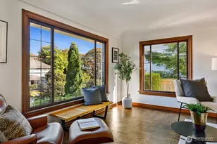 413 Lynn St, Seattle, WA 98109 - Photo 4