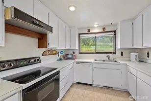 625 Sunnyside Blvd, Lake Stevens, WA 98258 - Photo 24