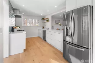 9011 44th Ave SW, Seattle, WA 98136 - Photo 8