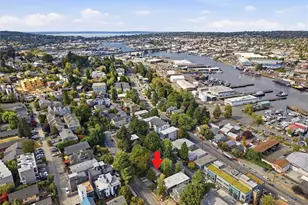 626 W Emerson St, Seattle, WA 98119 - Photo 2